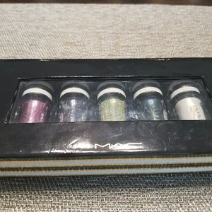 NIB MAC PIGMENT + GLITTER SET 5 PIECE.